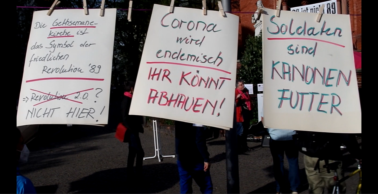 Ihr könnt abhauen!